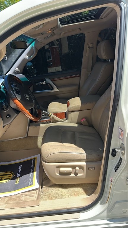 2013 Toyota Land Cruiser VX — foto 3 / 8