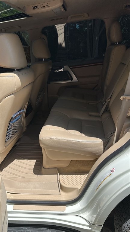 2013 Toyota Land Cruiser VX — foto 4 / 8