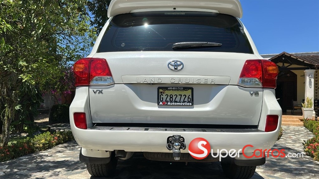 2013 Toyota Land Cruiser VX — foto 5 / 8