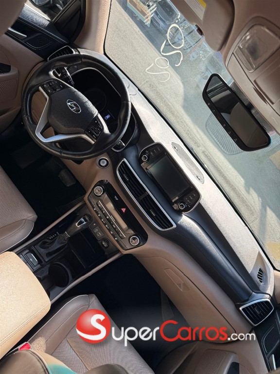 2020 Hyundai Tucson LIMITED — foto 9 / 10