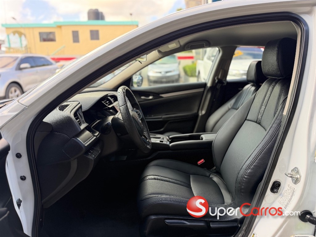2020 Honda Civic LX — foto 8 / 12