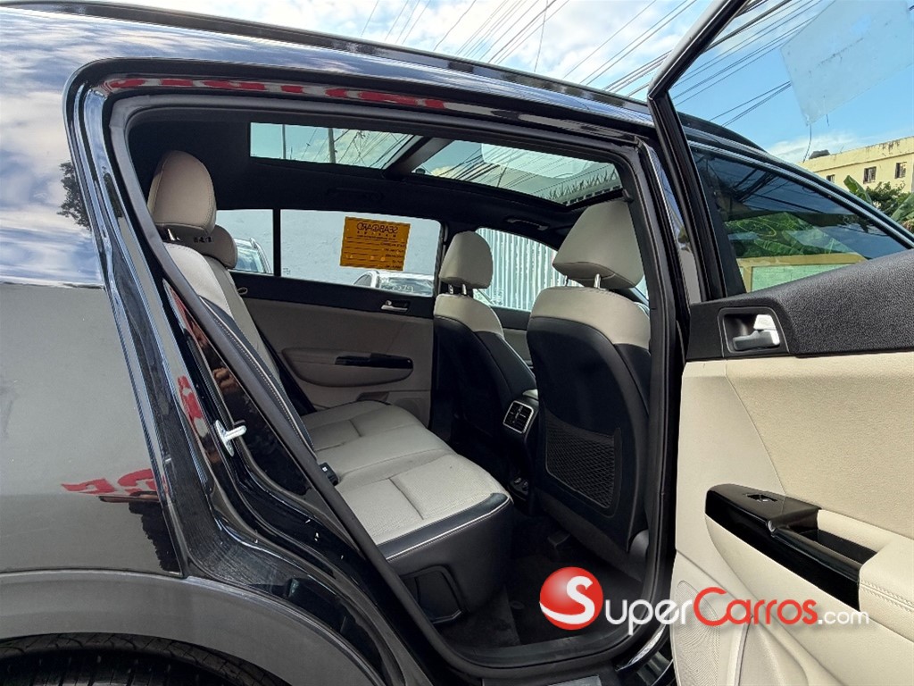 2020 Kia Sportage SX — foto 10 / 12