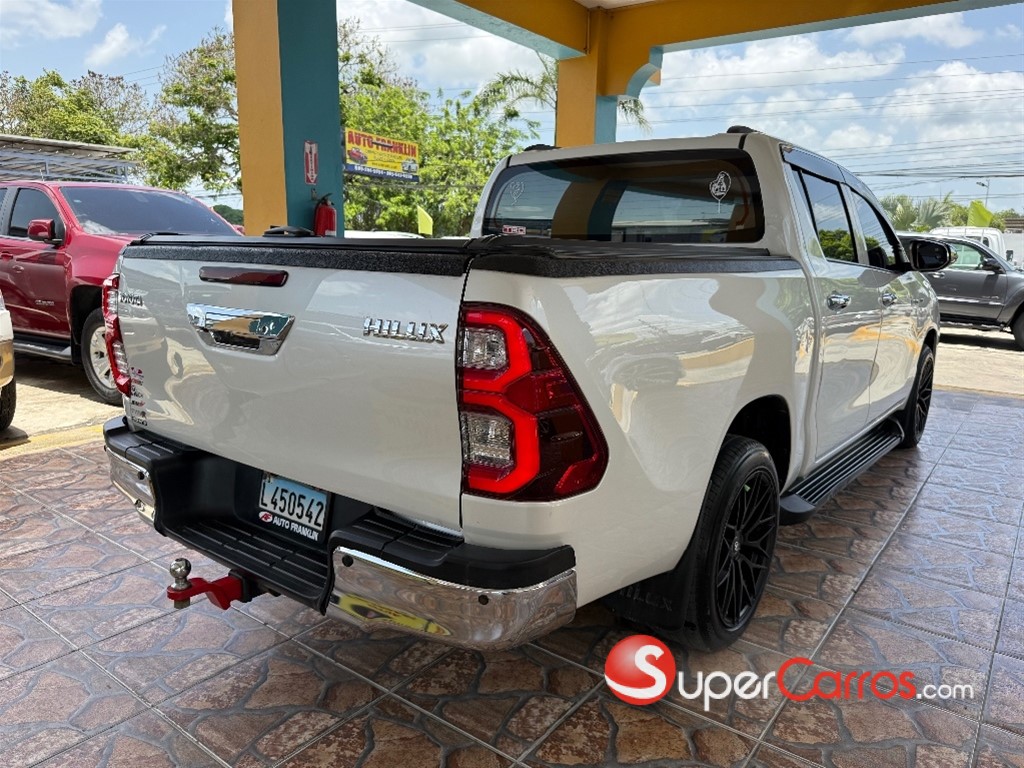 2022 Toyota Hilux — foto 5 / 8
