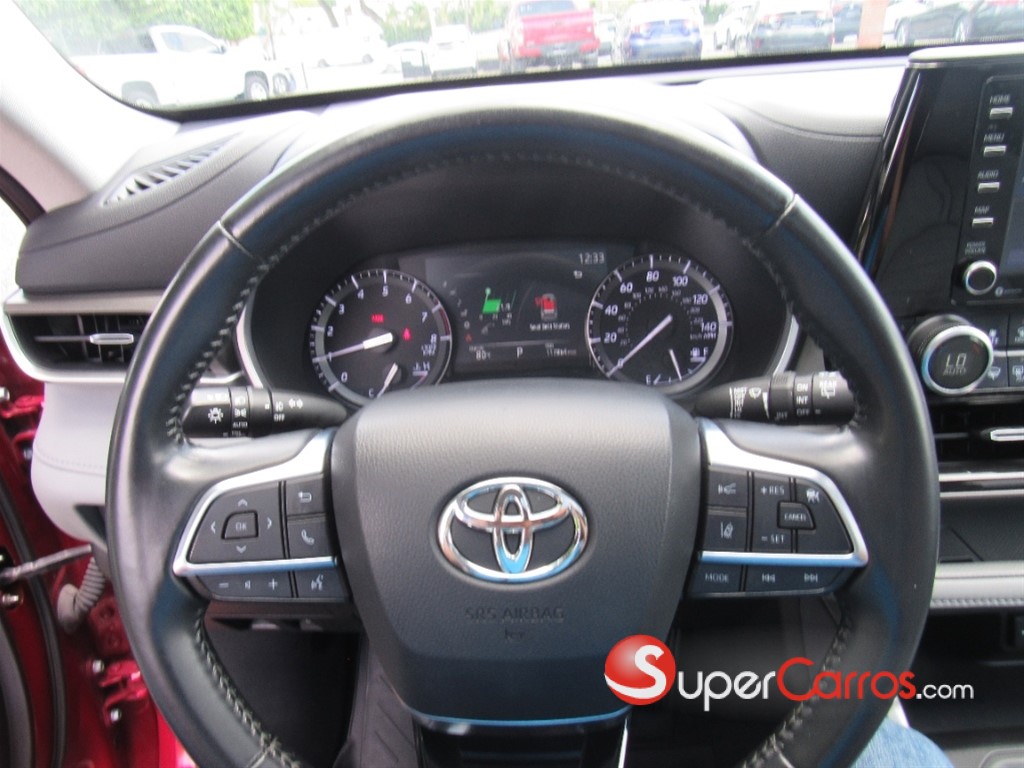 2021 Toyota Highlander XLE — foto 6 / 12