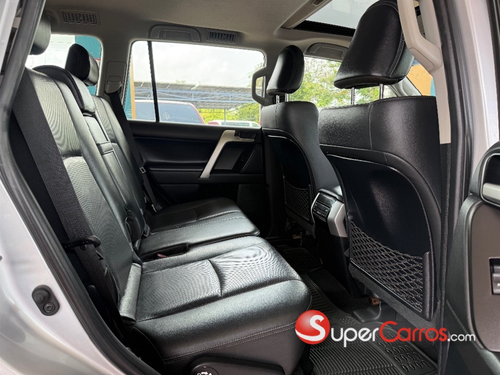2022 Toyota Land Cruiser Prado VXL — foto 6 / 7