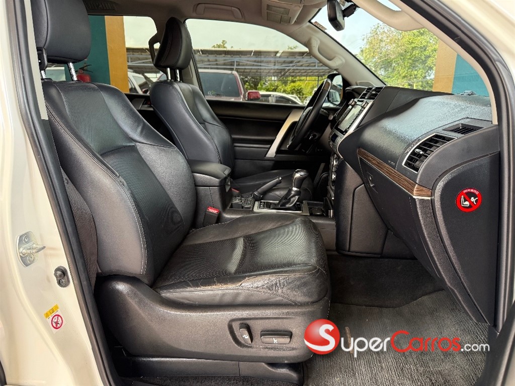 2018 Toyota Land Cruiser Prado VXL — foto 8 / 11