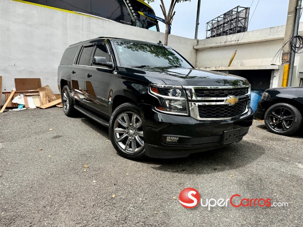 2017 Chevrolet Suburban LT — foto 2 / 12