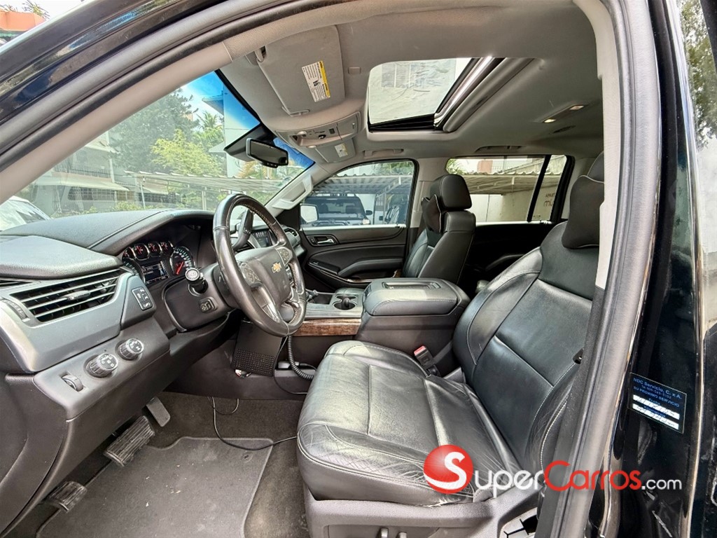 2017 Chevrolet Suburban LT — foto 5 / 12