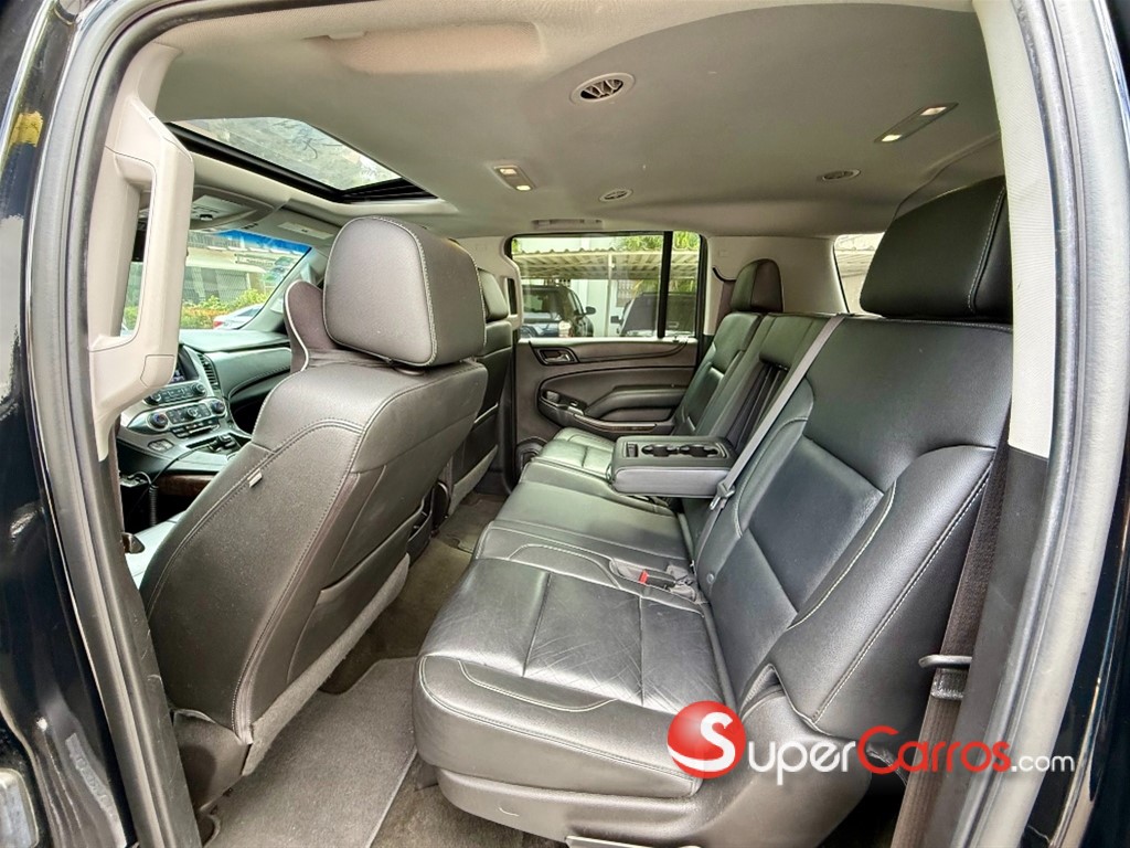 2017 Chevrolet Suburban LT — foto 6 / 12