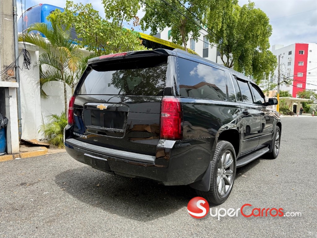 2017 Chevrolet Suburban LT — foto 12 / 12