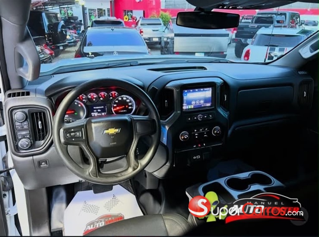 2021 Chevrolet Silverado — foto 9 / 12
