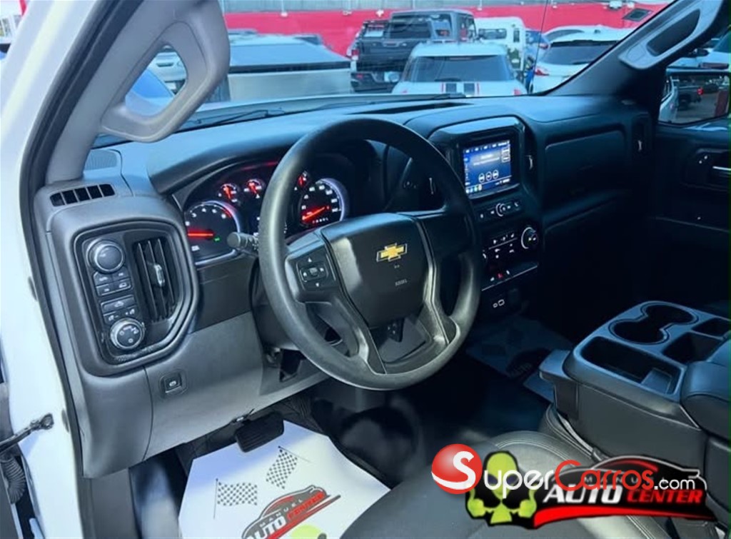 2021 Chevrolet Silverado — foto 10 / 12