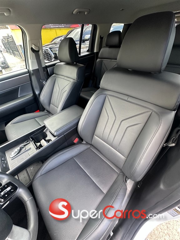 2024 Hyundai Santa Fe — foto 9 / 12