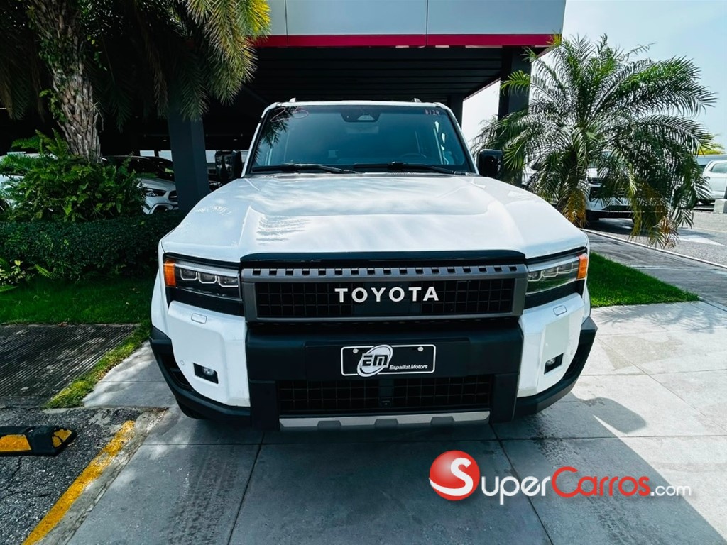 2025 Toyota Land Cruiser Prado Adventure — foto 8 / 10