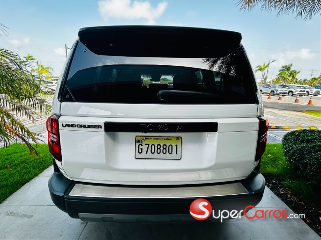 2025 Toyota Land Cruiser Prado Adventure — foto 10 / 10