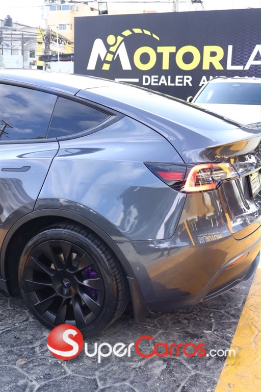 2021 Tesla Model Y Long Range — foto 4 / 10