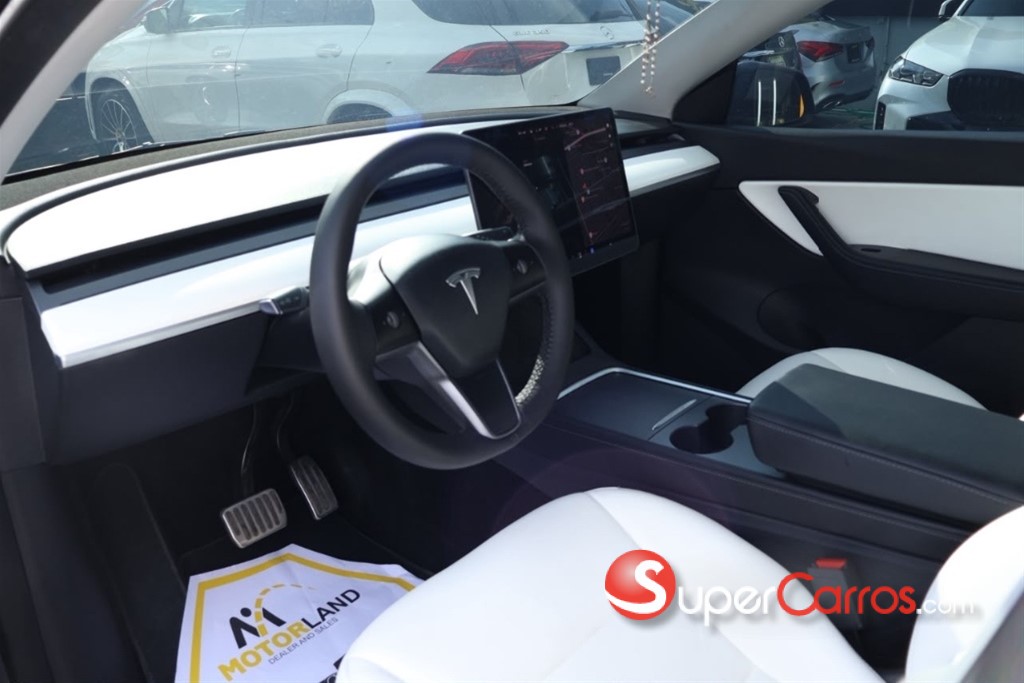 2021 Tesla Model Y Long Range — foto 9 / 10