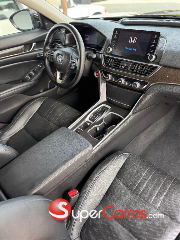 2020 Honda Accord Touring 2.0T — foto 5 / 8