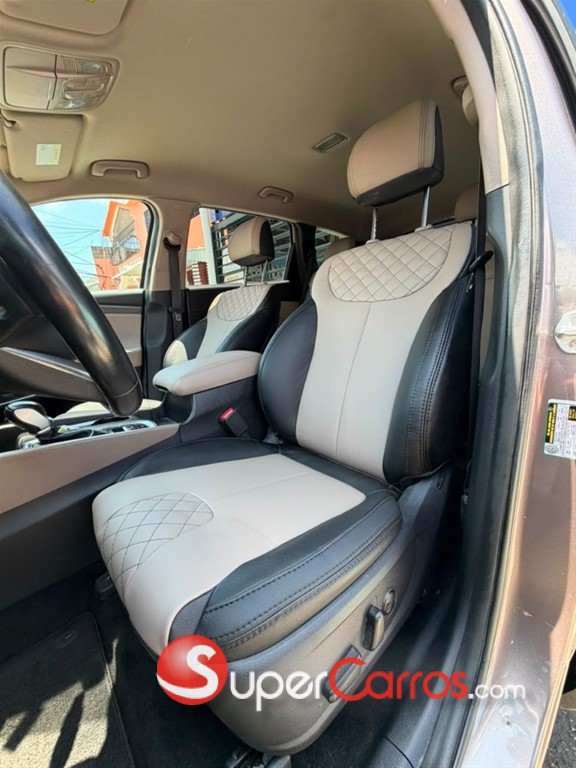 2020 Hyundai Santa Fe SEL — foto 6 / 12