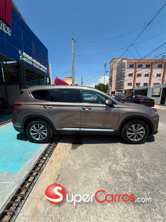 2020 Hyundai Santa Fe SEL — foto 7 / 12