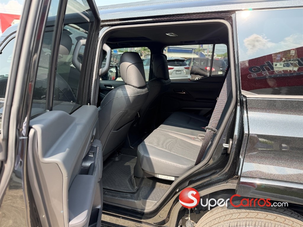 2025 Lexus GX 550 — foto 8 / 11