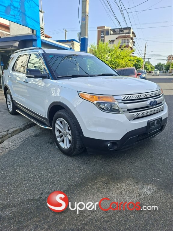 2015 Ford Explorer XLT — foto 5 / 11