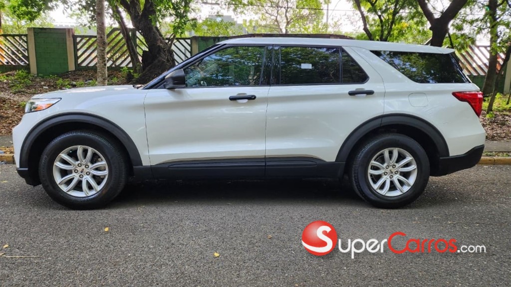 2021 Ford Explorer Sport — foto 3 / 12