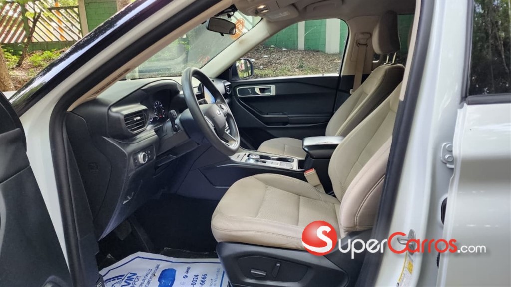 2021 Ford Explorer Sport — foto 8 / 12