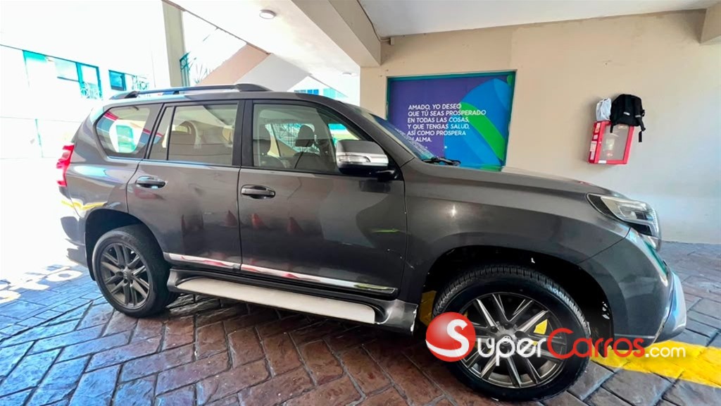2015 Toyota Land Cruiser Prado VXL — foto 3 / 12