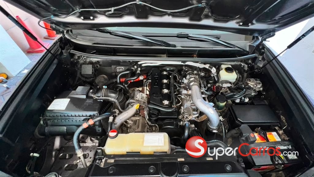 2015 Toyota Land Cruiser Prado VXL — foto 8 / 12