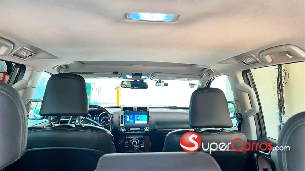 2015 Toyota Land Cruiser Prado VXL — foto 11 / 12