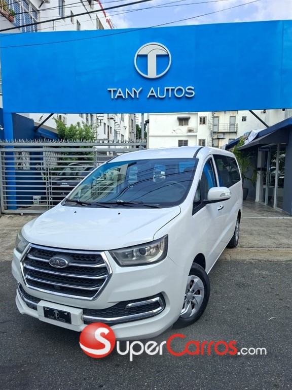 2018 Jac M4