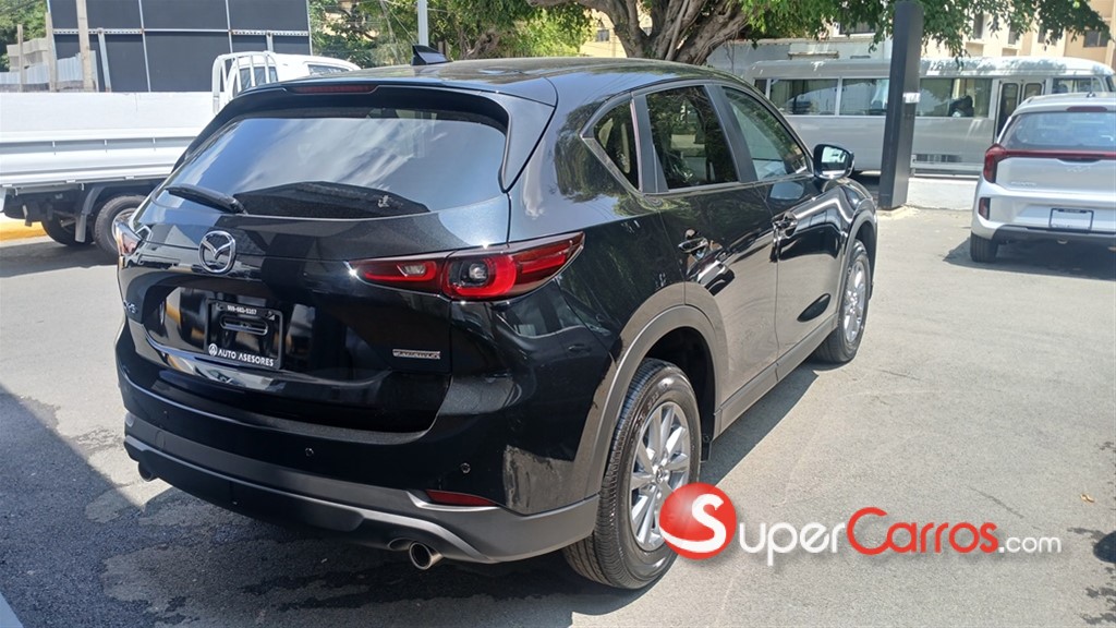 2027 Mazda CX-5 CE — foto 2 / 3