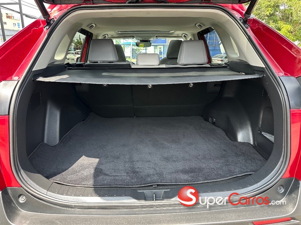 2023 Toyota RAV4 XLE Premium — foto 9 / 12