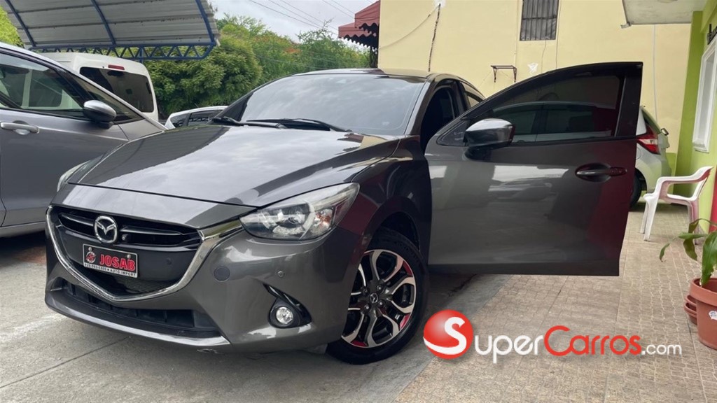 2020 Mazda 2 — foto 3 / 11