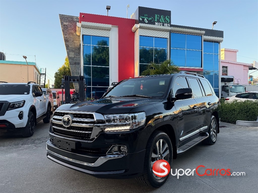 2019 Toyota Land Cruiser VXR