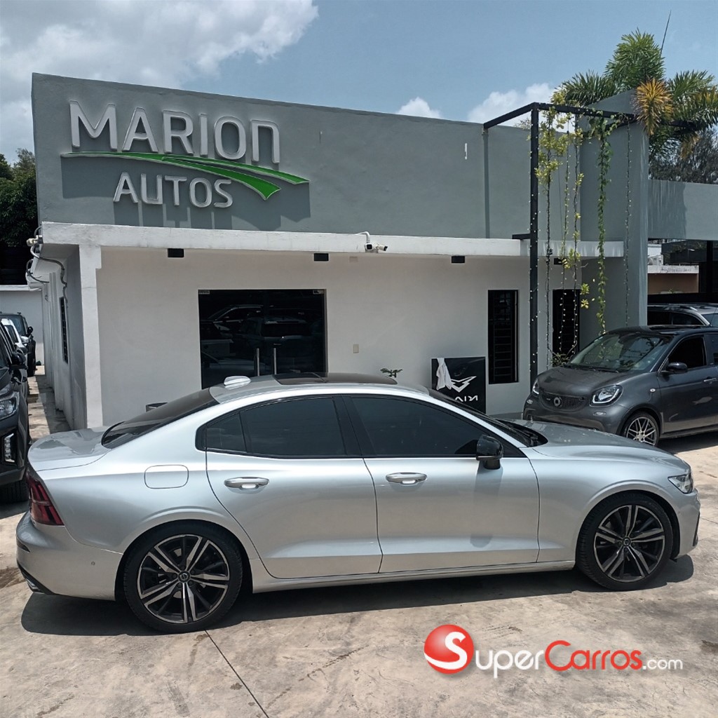2020 Volvo S60 T6 R Design