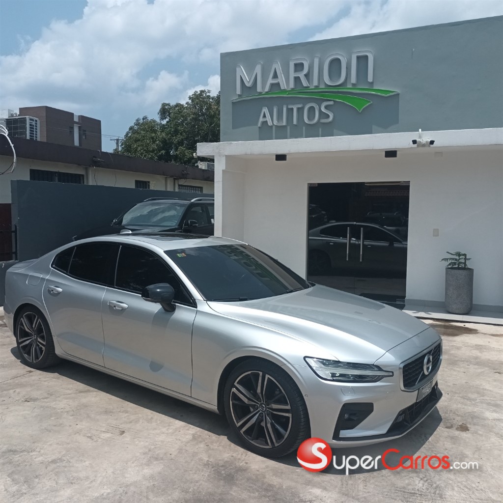 2020 Volvo S60 T6 R Design — foto 3 / 8