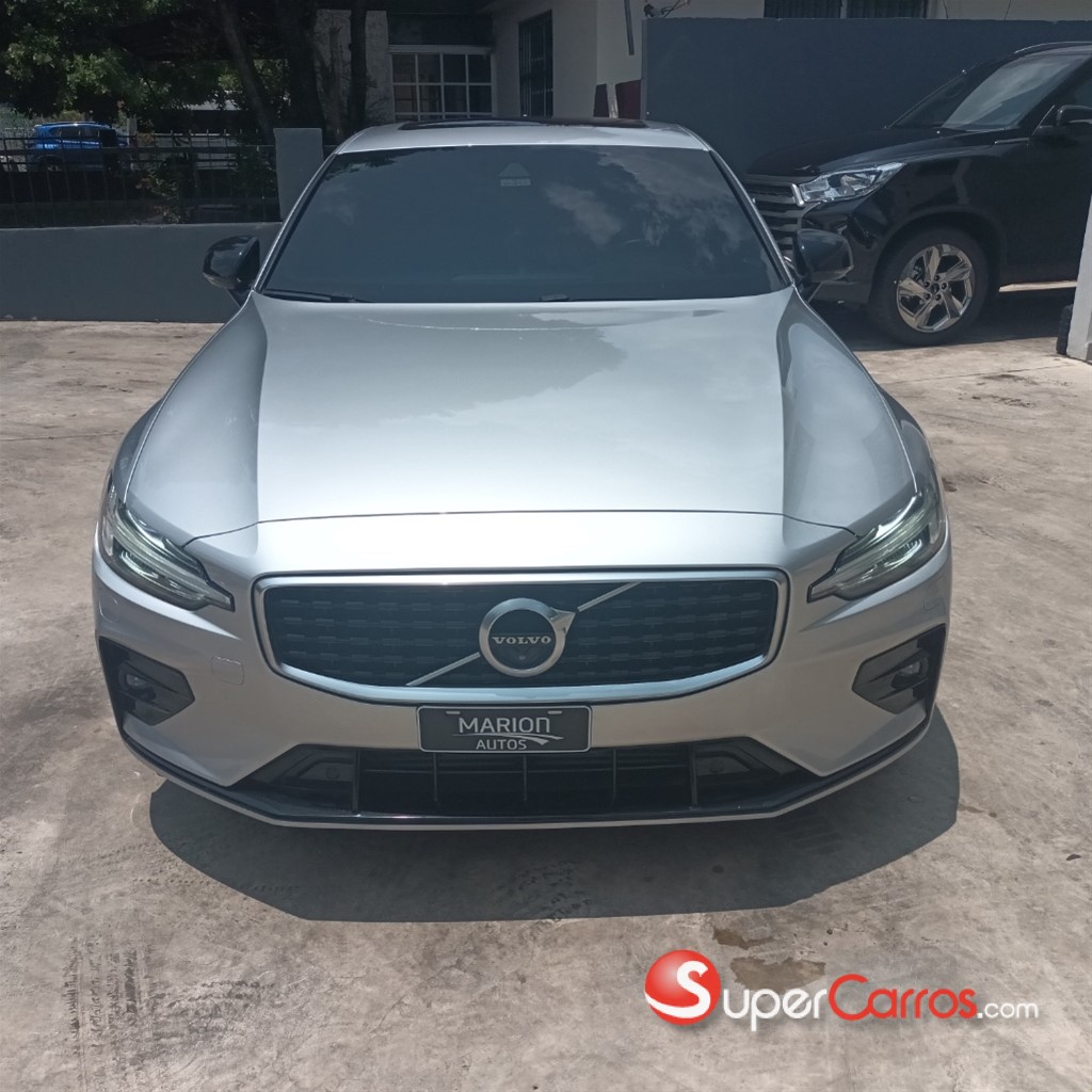 2020 Volvo S60 T6 R Design — foto 5 / 8