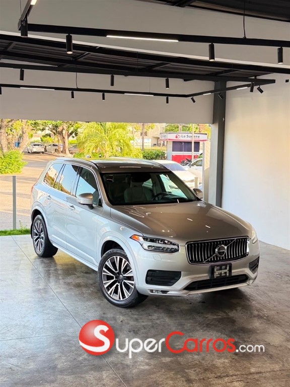 2021 Volvo XC90 Momentum T6