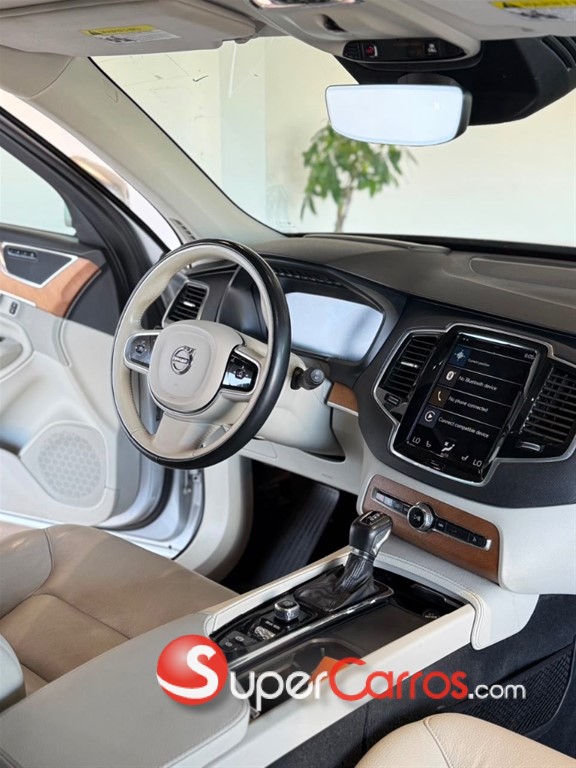 2021 Volvo XC90 Momentum T6 — foto 8 / 11