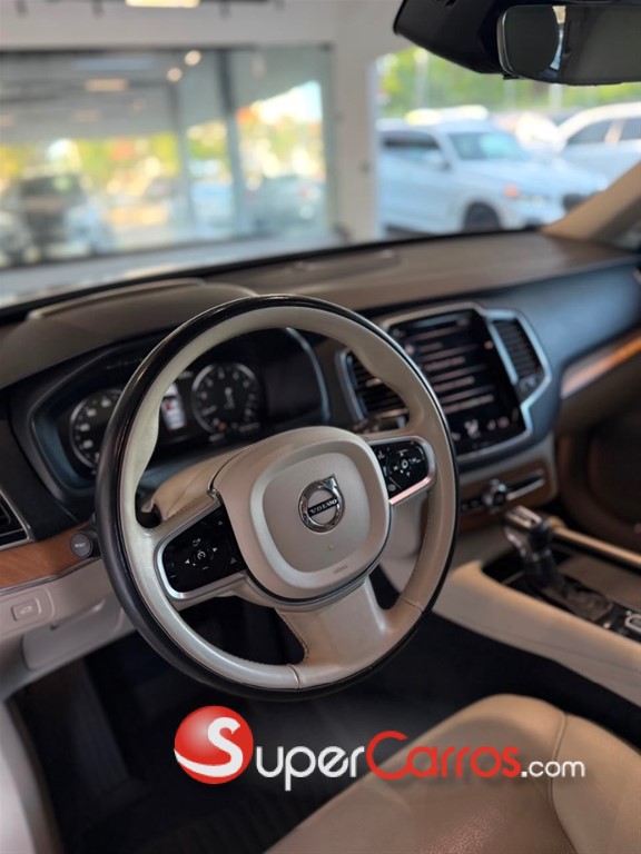 2021 Volvo XC90 Momentum T6 — foto 9 / 11