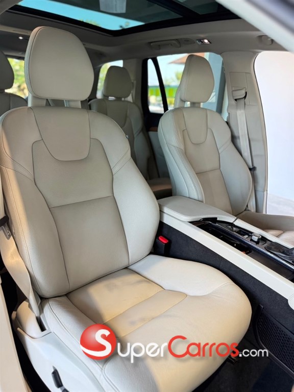 2021 Volvo XC90 Momentum T6 — foto 10 / 11