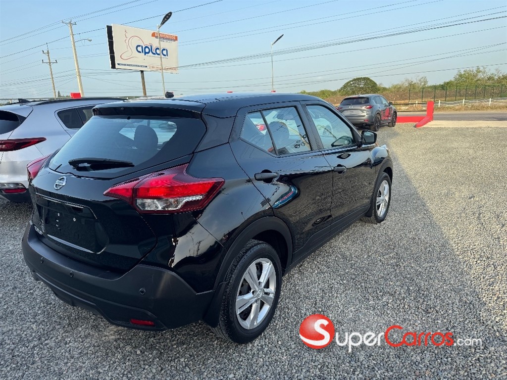 2020 Nissan Kicks — foto 4 / 10