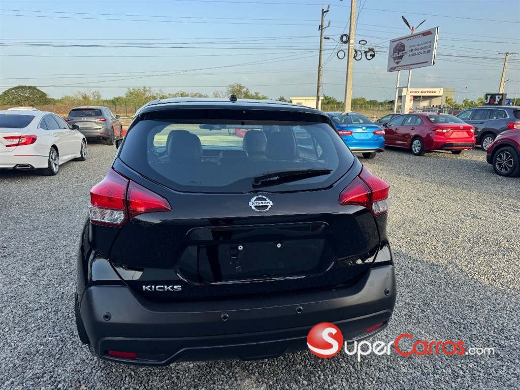 2020 Nissan Kicks — foto 5 / 10