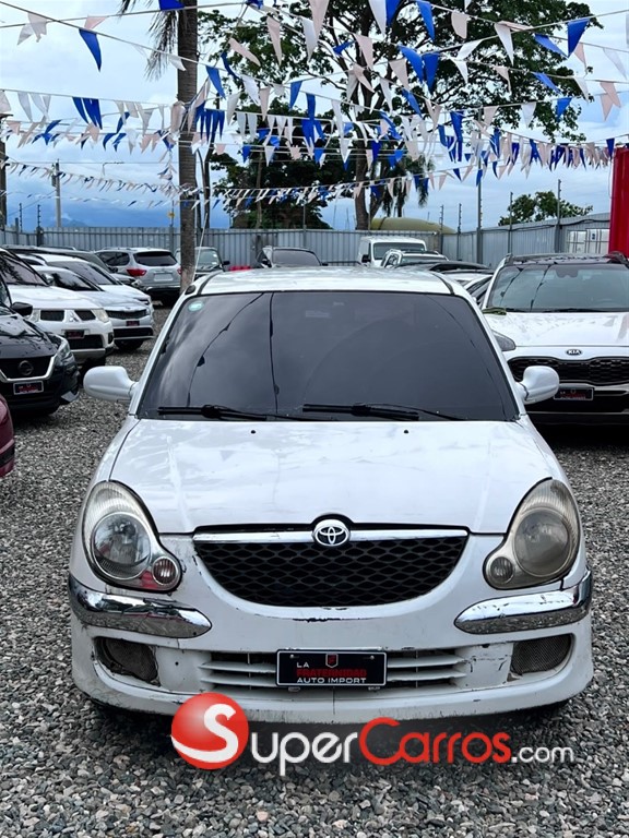 2003 Toyota Duet