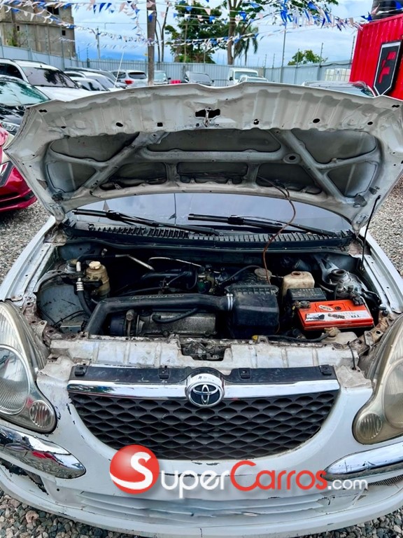 2003 Toyota Duet — foto 6 / 10