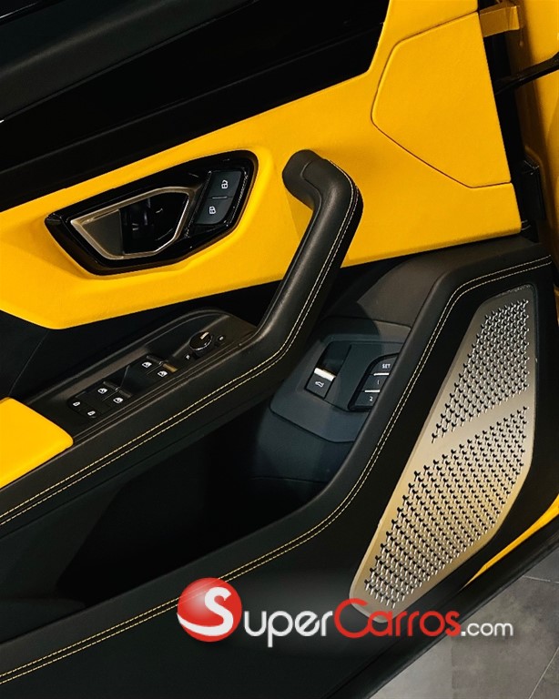 2021 Lamborghini Urus — foto 4 / 12