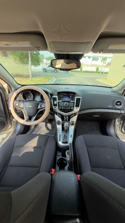 2016 Chevrolet Cruze LT — foto 6 / 12