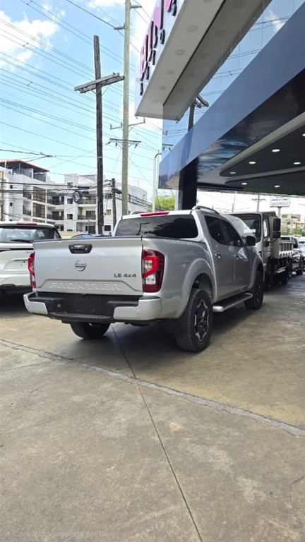 2025 Nissan Frontier LE — foto 7 / 12